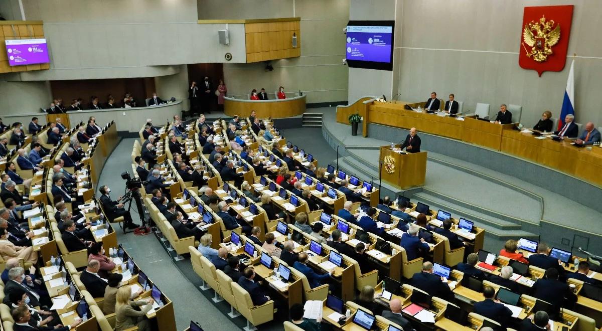"Moskwa wróciła do stalinowskiej narracji kłamstw". Rosyjska Duma wybiela rolę ZSRR w II wojnie światowej