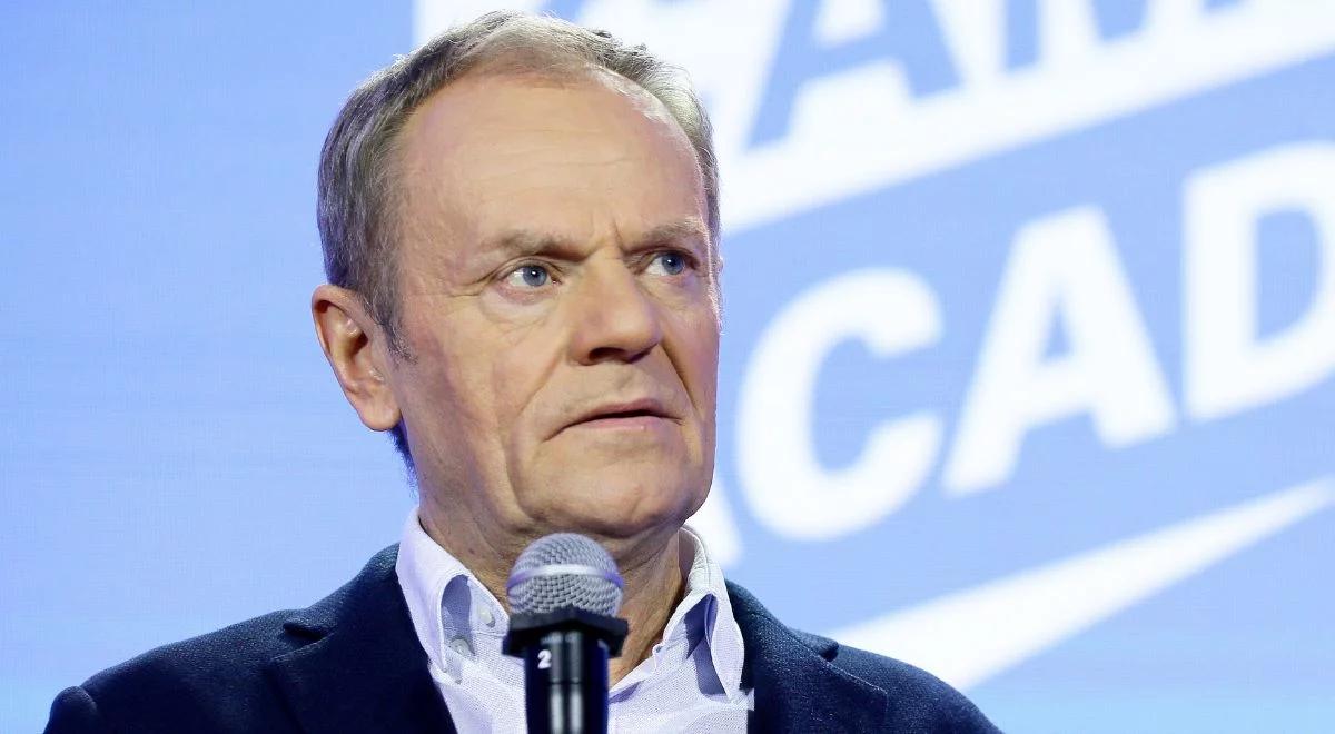 Tusk został zapytany o film "Nasz człowiek w Warszawie". Zaprzeczył sam sobie