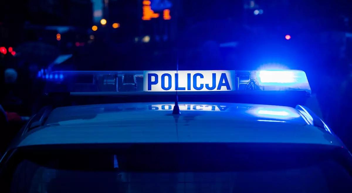 Tragiczny finał szarpaniny na DK 16. Jeden z kierowców pchnięty pod przejeżdżający samochód