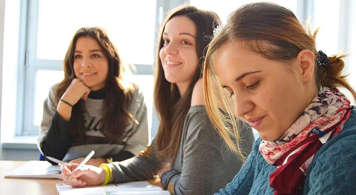 Zrobić sobie przerwę. Co to jest gap year?