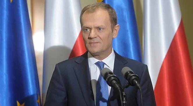 Tusk nie jedzie do Davos, będzie bronił Arłukowicza