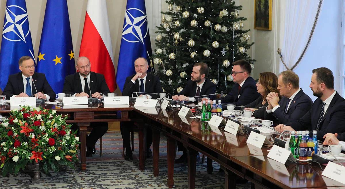 "Dbanie o bezpieczeństwo Polski, niezależnie od barw partyjnych". Prezydent podczas Rady Bezpieczeństwa Narodowego