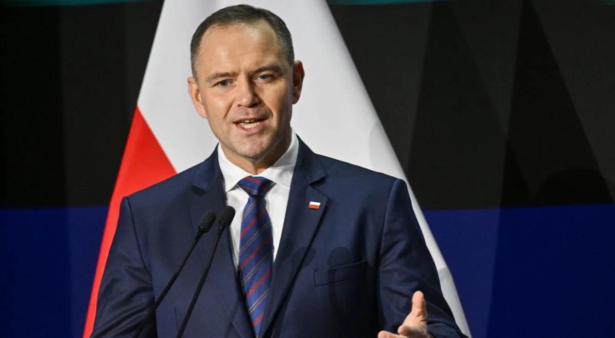 Rząd ograniczy wolność słowa w sieci? Nawrocki alarmuje ws. nowej ustawy