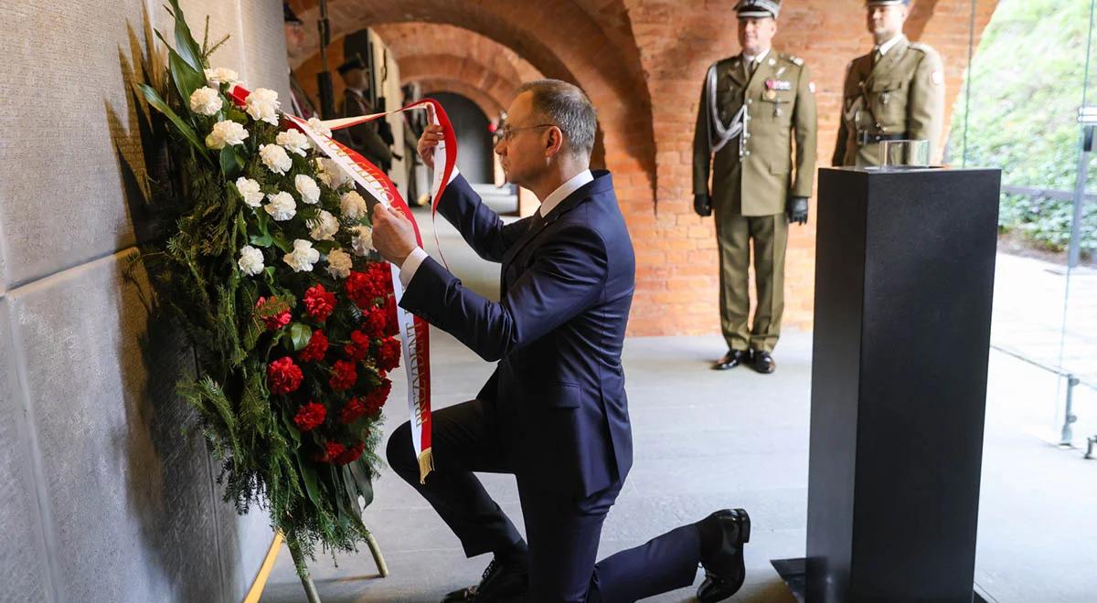 "Zbrodnia katyńska nigdy nie została ukarana". Prezydent Andrzej Duda: może dlatego zdarzyła się Bucza