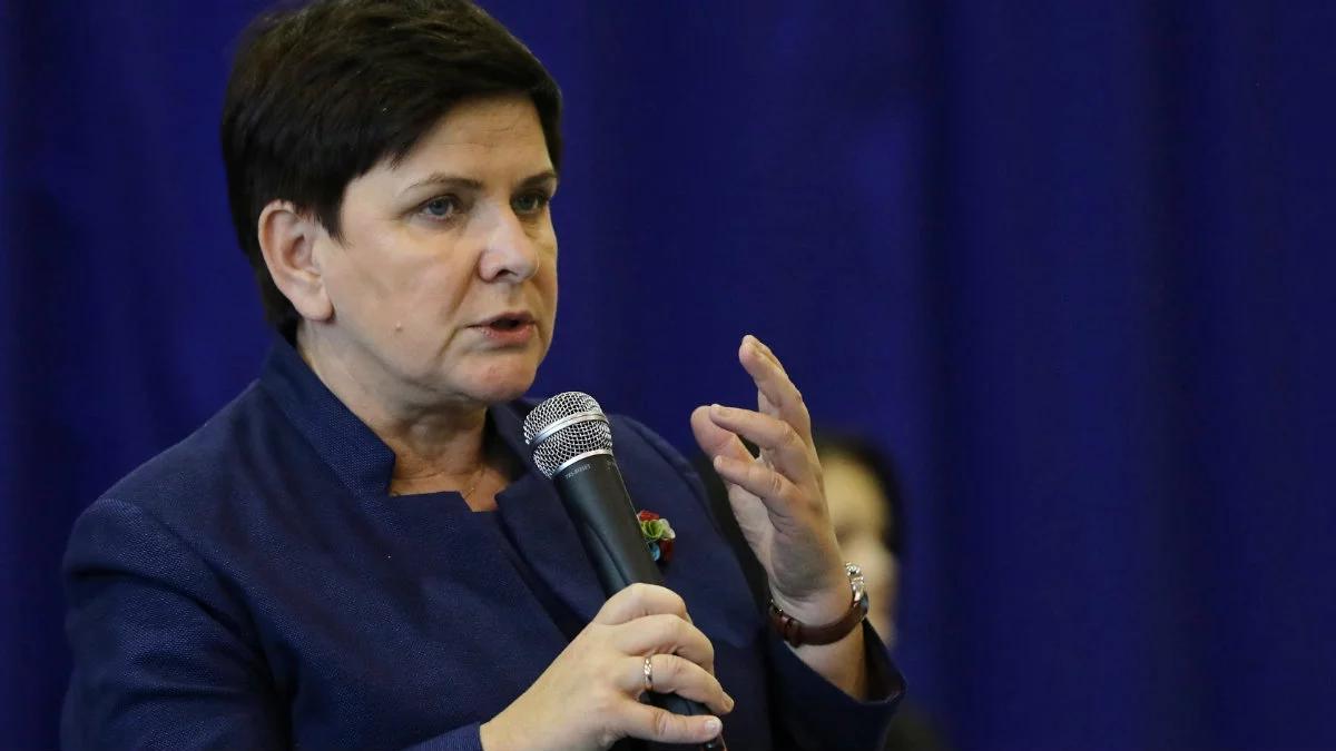 Beata Szydło: w terenie mniejszą wagę przywiązuje się do barw politycznych