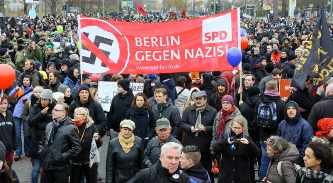 Niemcy skłóceni w kwestii uchodźców. Dwa protesty w Berlinie