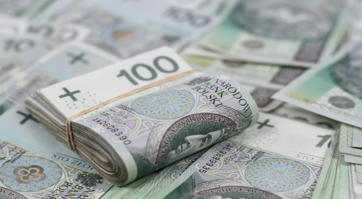 Eksperci: zapowiadane ulgi podatkowe mogą wpłynąć na wzrost inflacji dlatego stopy procentowe nie powinny spadać   
