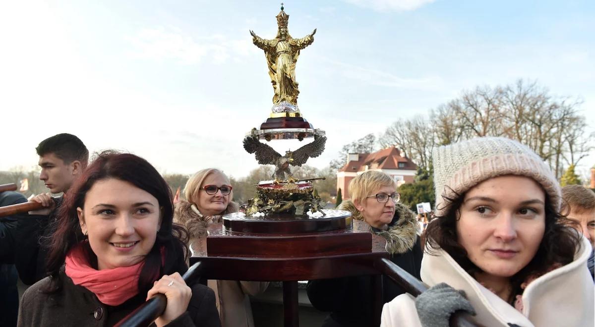 Kościół rzymskokatolicki obchodzi dziś uroczystość Chrystusa Króla Wszechświata