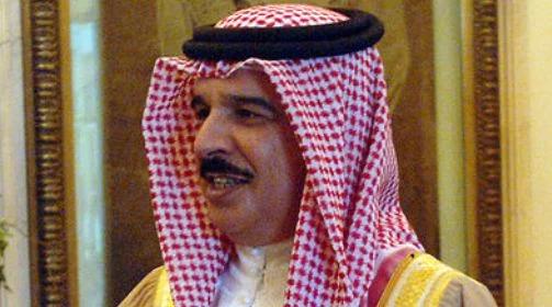 Król Bahrajnu boi się powtórki z Egiptu. Rozdaje pieniądze