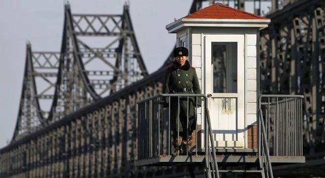 Korea Północna: Chiny są zaniepokojone, ale zostawiają dyplomatów