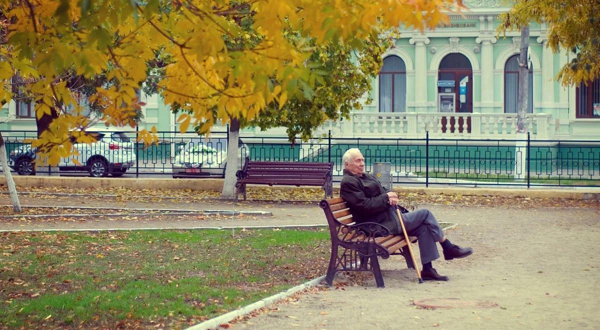 Wszystkie kluby za jednorazowym dodatkiem dla emerytów i rencistów