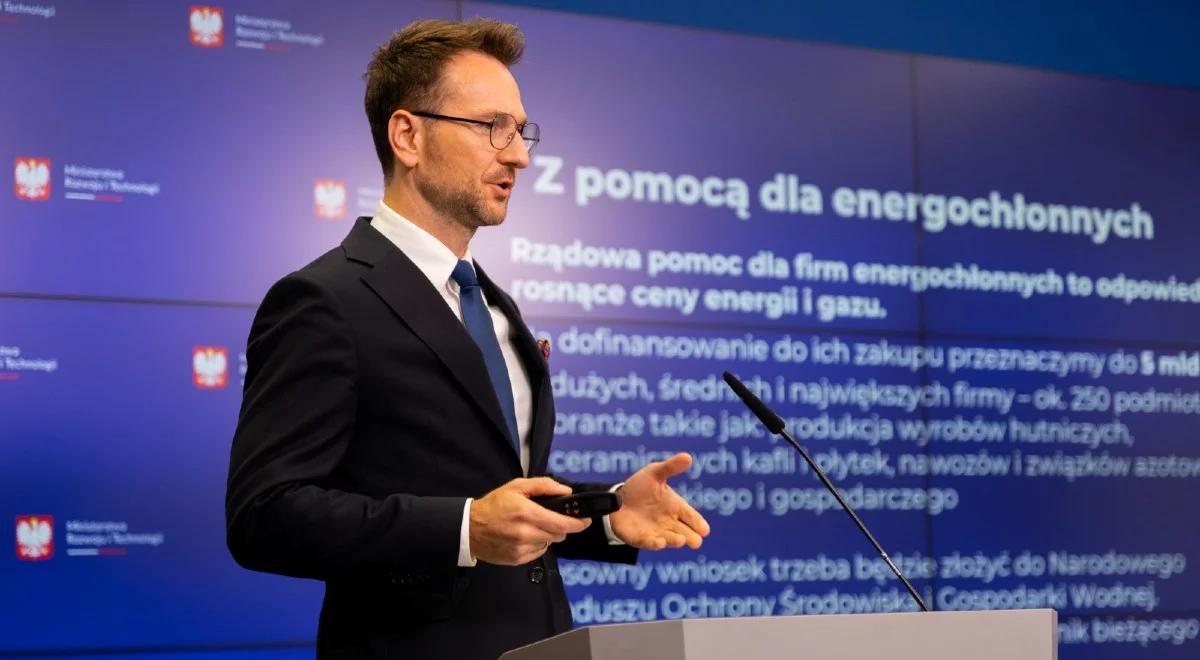 Tarcza Solidarnościowa. Rząd stawia na bezpośrednie linie energetyczne i wsparcie firm energochłonnych
