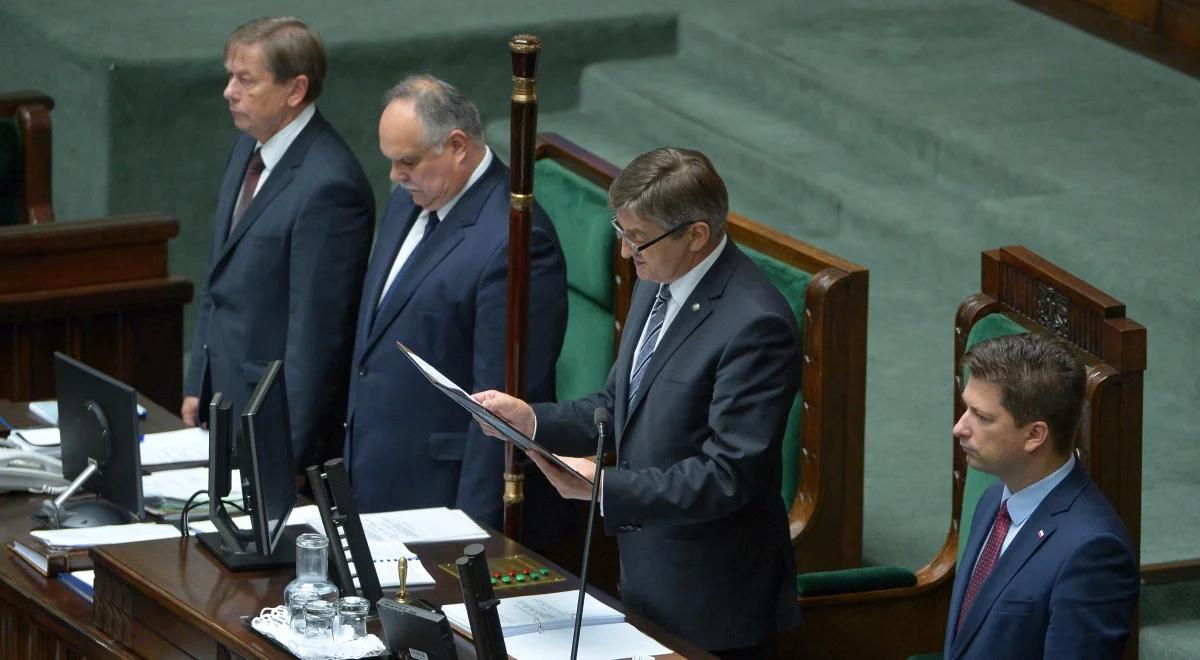 Sejm: Premier nie przedstawi w Sejmie listy nagrodzonych premiami