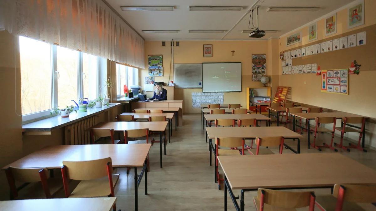 Szef MEiN: 10 stycznia wszyscy wracają do nauki stacjonarnej