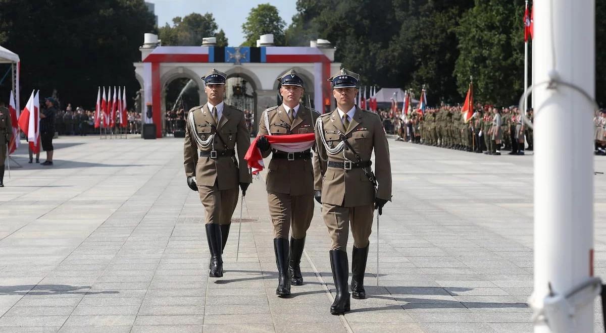 Święto Wojska Polskiego. Uroczysta odprawa wart przed Grobem Nieznanego Żołnierza