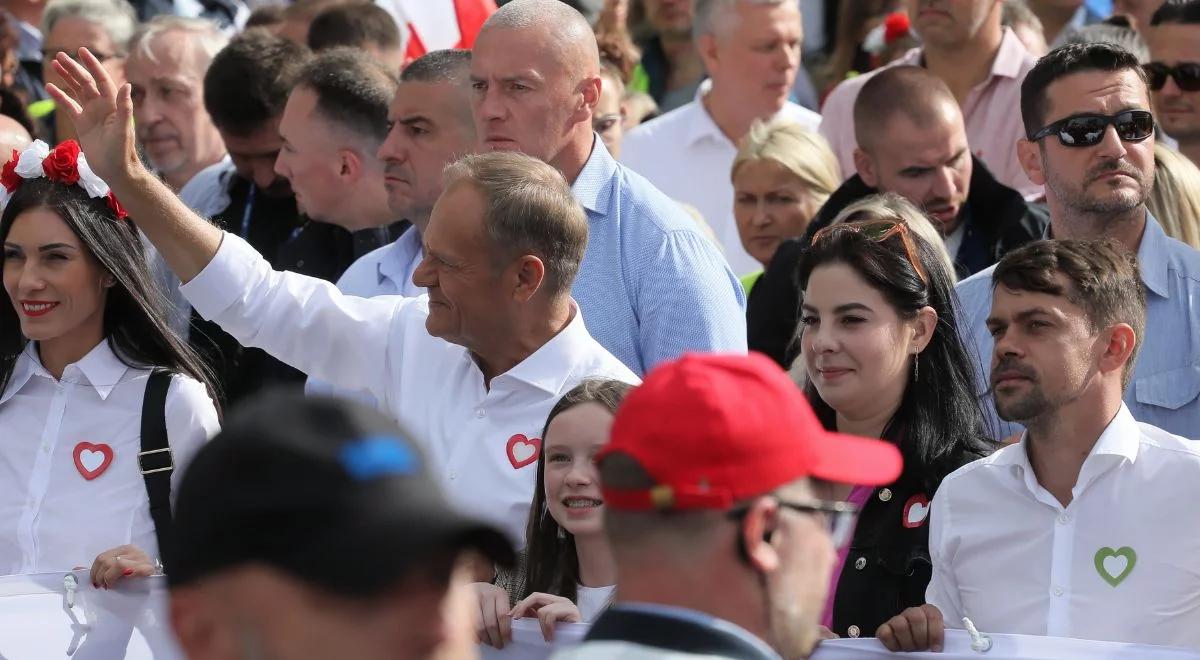 Frekwencyjny niewypał marszu KO w Warszawie. Są nieoficjalne dane policji