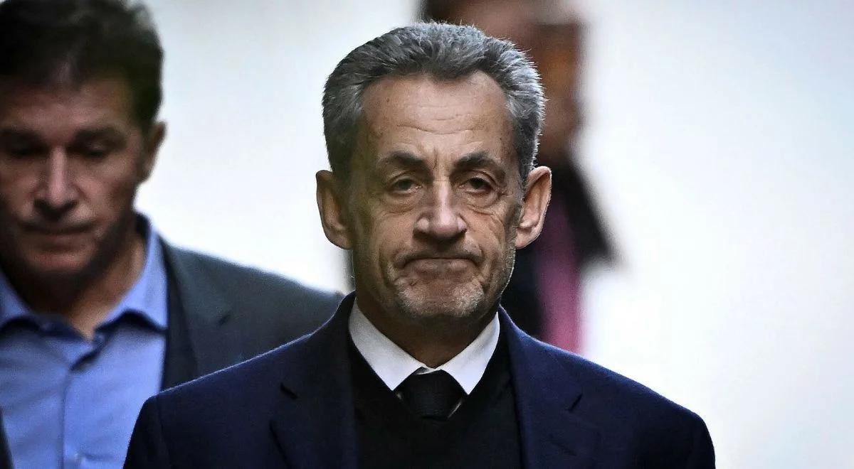 Sarkozy liczy na szybkie wyjście z więzienia. "Spędzi tam prawdopodobnie miesiąc"