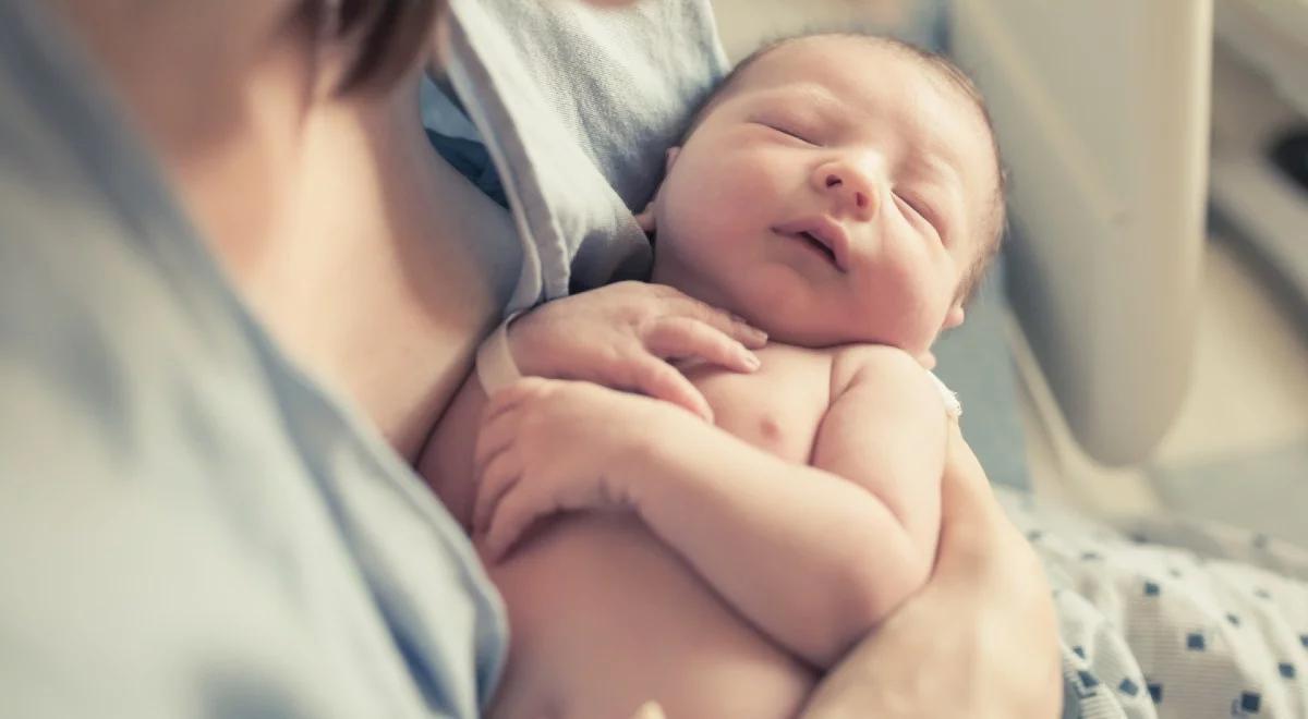 Duże zainteresowanie Rodzinnym Kapitałem Opiekuńczym. Marlena Maląg podała liczbę wniosków