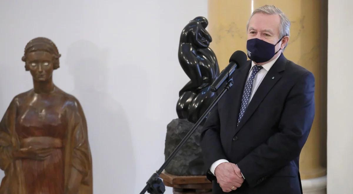 "Rzeźba w przestrzeni publicznej dla Niepodległej". Piotr Gliński zainicjował drugą edycję programu