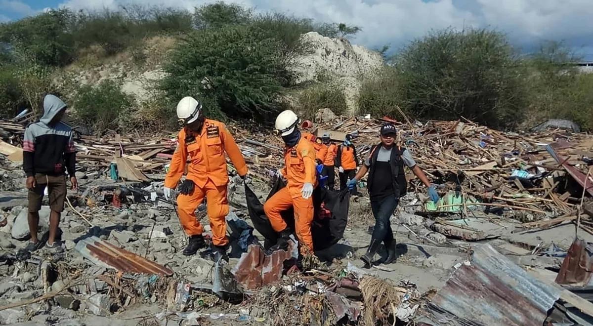 Tysiące ofiar po trzęsieniu ziemi w Indonezji. Duże zniszczenia i chaos