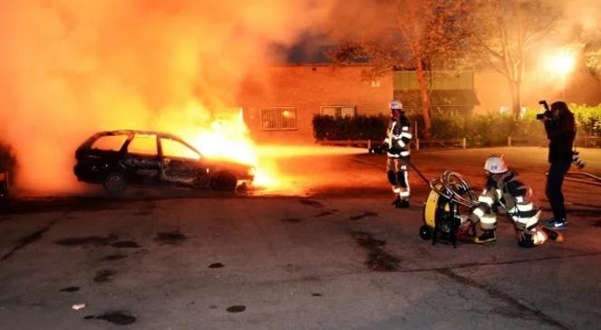Trzecia noc zamieszek w Sztokholmie. "Winne bezrobocie"