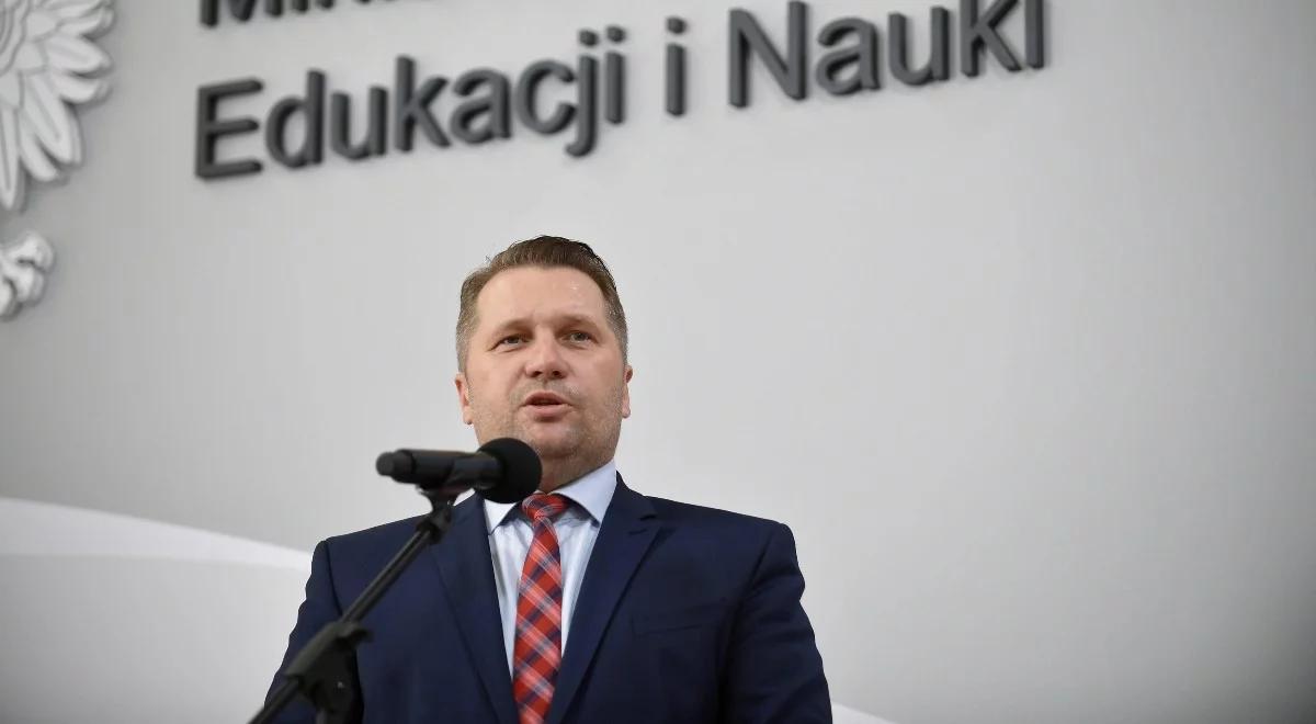 Zmiany w wykazie lektur. Minister edukacji i nauki podpisał rozporządzenie