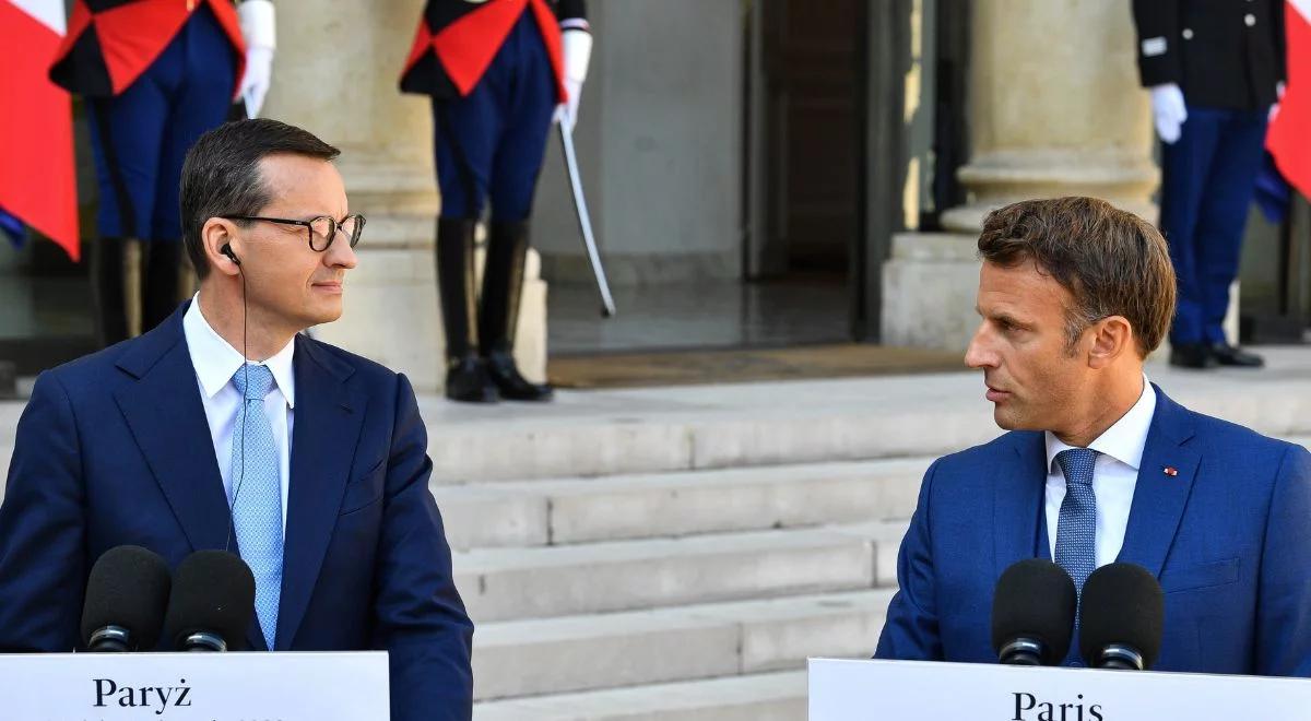 "Macron kłania się tyranom, Morawiecki proponuje sojusz przeciwko tyranom". Politico o wizycie premiera w USA