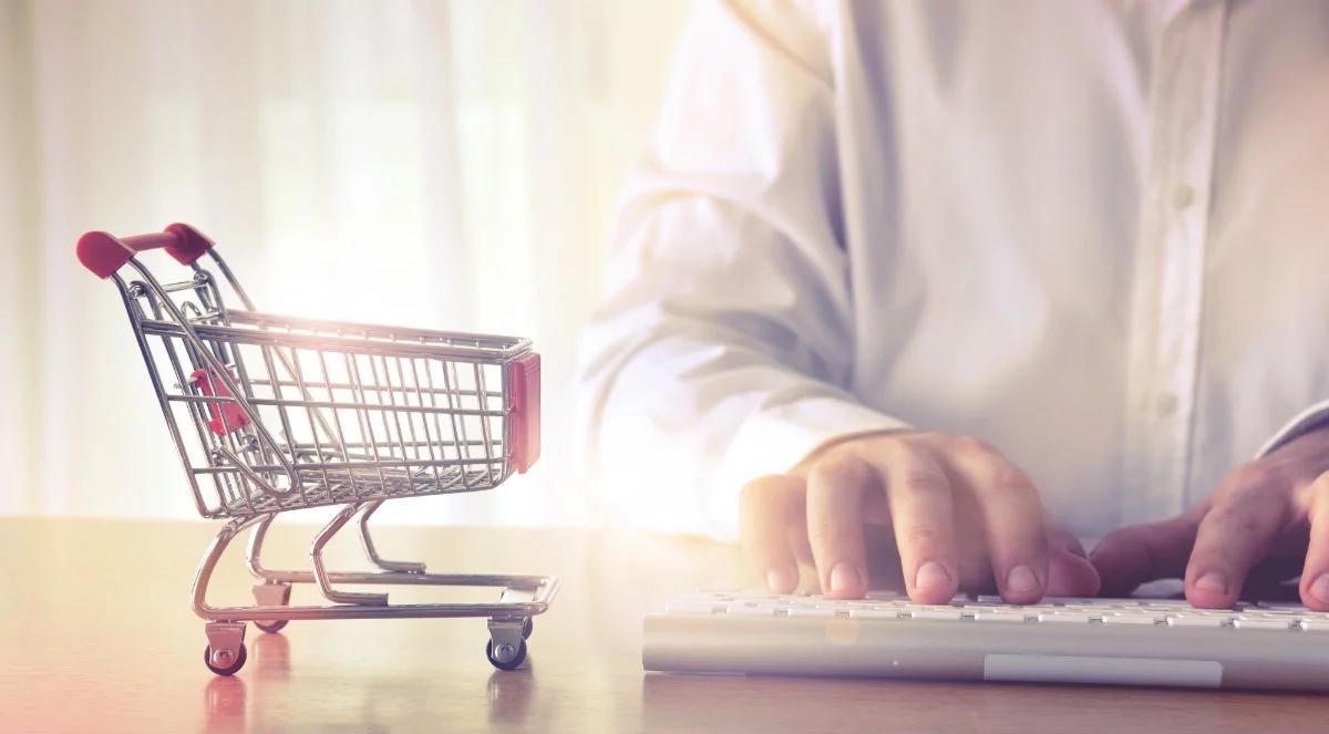 Eksperci: sprzedaż detaliczna cały czas rośnie, ale zaczynamy dostrzegać znaczenie jakości i trwałości kupowanych produktów
