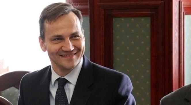 Niemcy krytykują Merkel i chwalą Sikorskiego