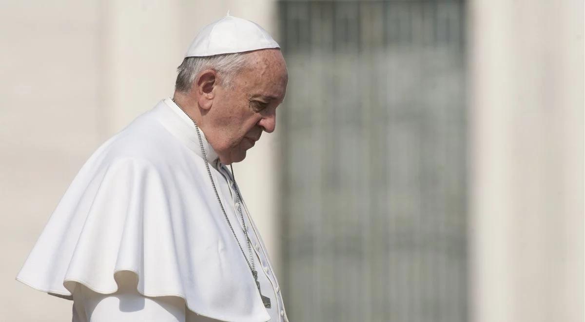 Papież ma infekcję dróg oddechowych, pozostanie kilka dni w szpitalu