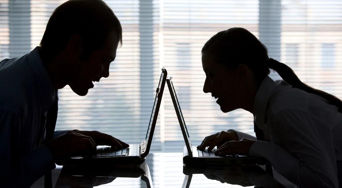 Jak chronić swoje pieniądze przed cyberatakami? Kilka prostych zasad bezpieczeństwa