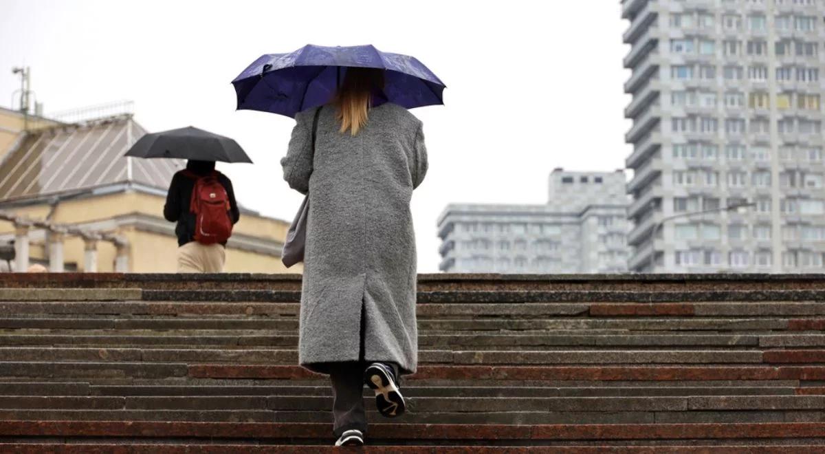 W całym kraju pochmurno. IMGW prognozuje też słabe opady deszczu
