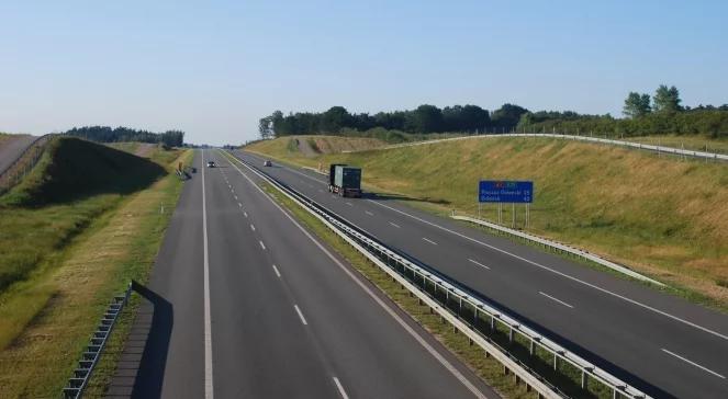 Kujawsko-Pomorskie: zablokowana autostrada A1 w miejscowości Sarnówka k. Włocławka