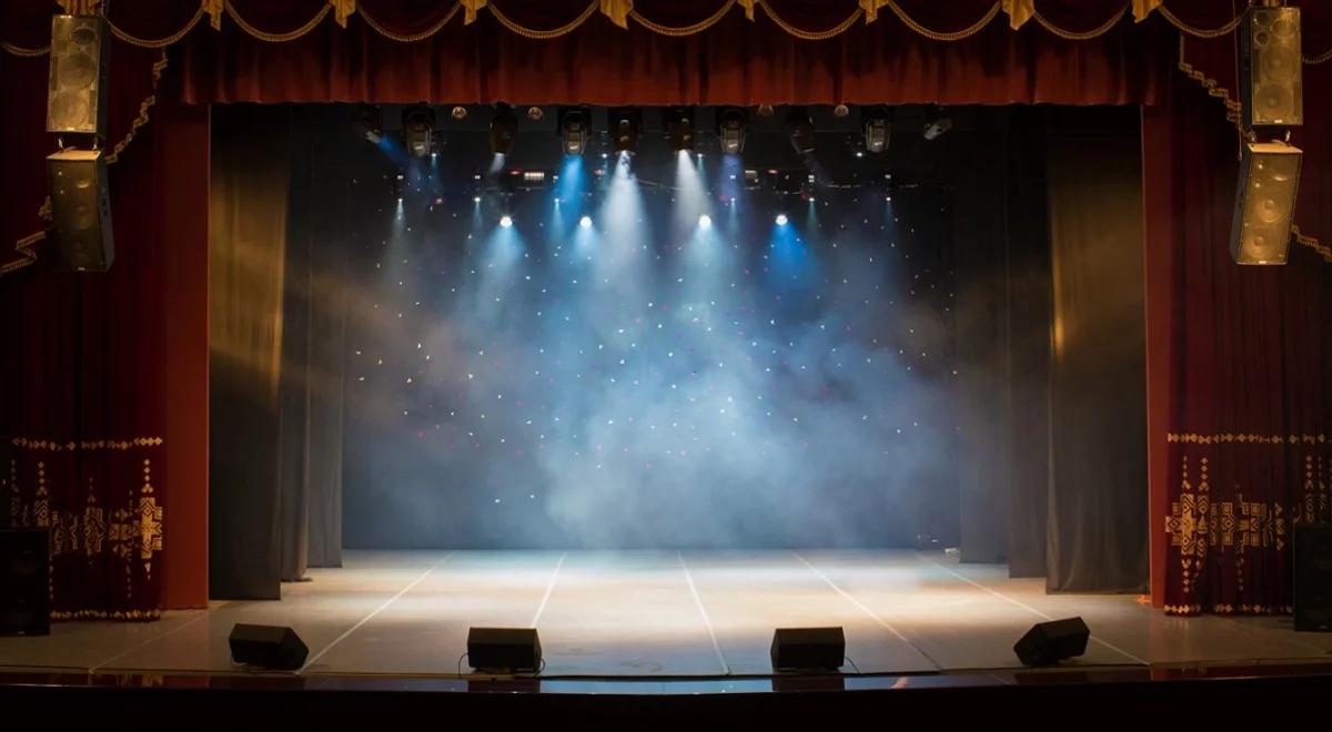 "Ciekawiej jest poza Warszawą". Krytycy o propozycjach na niedawno rozpoczęty sezon teatralny