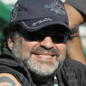 Maradona nie odnosi już sukcesów na boisku. Prywatnie się udało