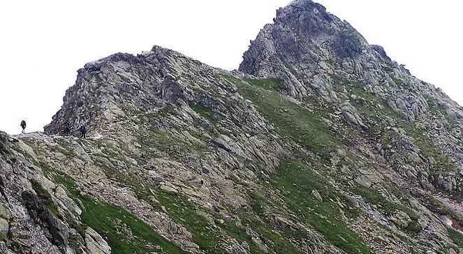 Tatry: turysta poślizgnął się i spadł w przepaść