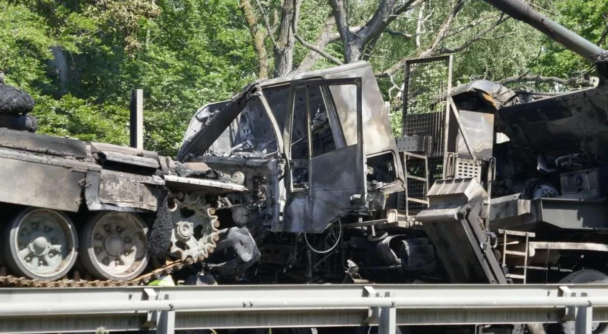 Pożar czołgów na A6 w pobliżu Szczecina. Ruch na autostradzie wstrzymany