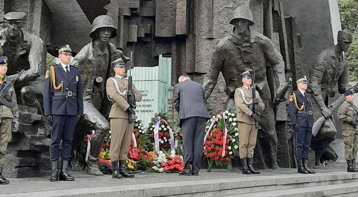 "Na znak głębokiego bólu i wstydu". Ambasada Niemiec opuściła flagi do połowy masztu 