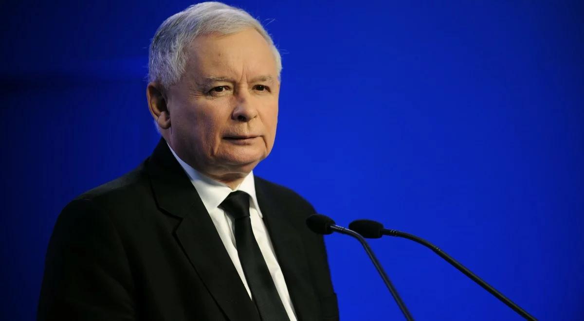Jarosław Kaczyński na konferencji w Toruniu: najpierw państwo, potem własność i rynek 