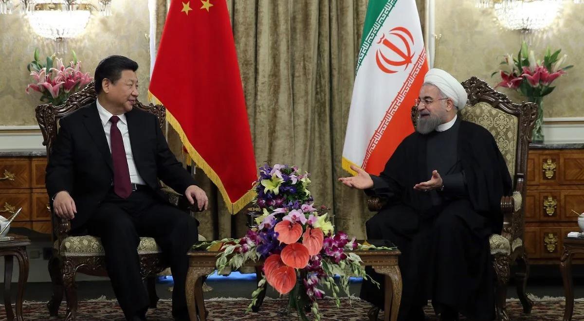 Chiny i Iran zawierają strategiczny sojusz. Podpisały wiele porozumień