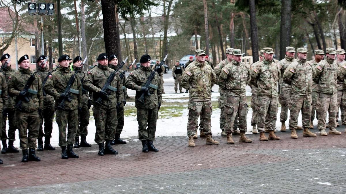 Amerykańska armia w Polsce. Oficjalne powitanie żołnierzy USA w Żaganiu