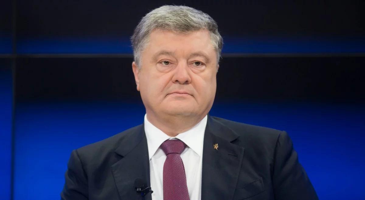 B. prezydent Ukrainy Petro Poroszenko zachorował na COVID-19 