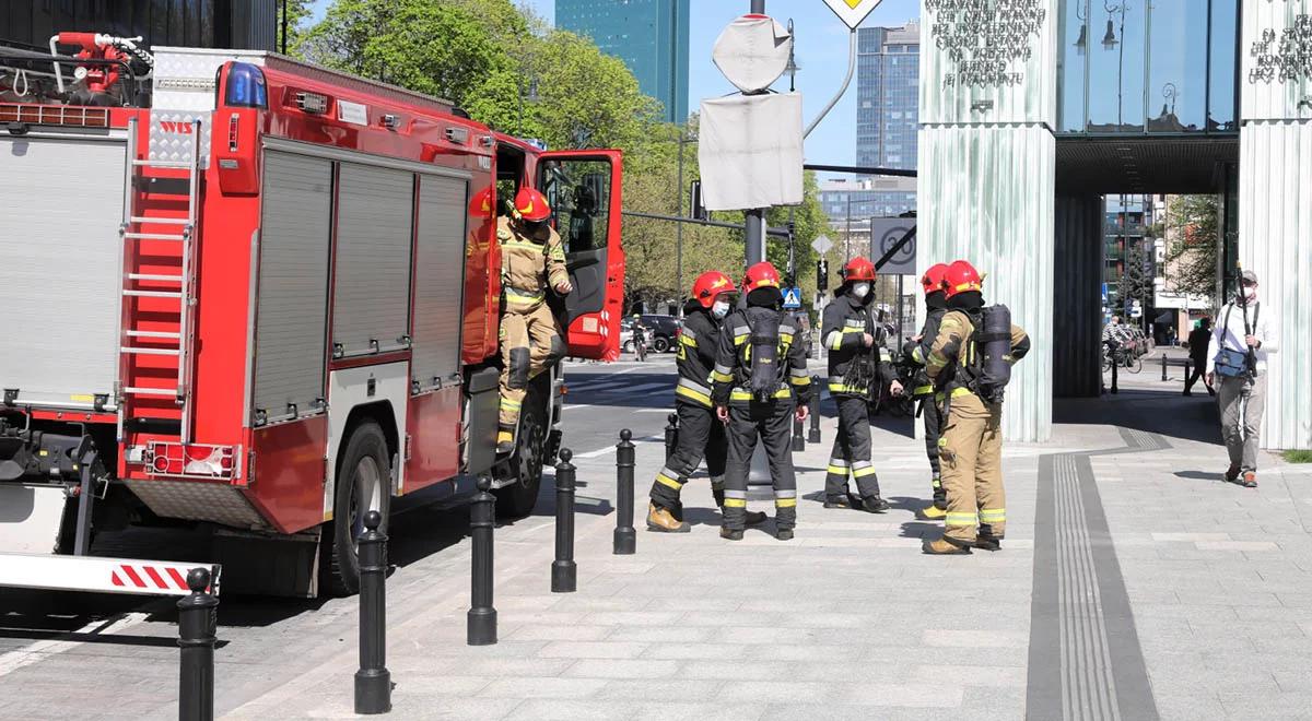 Alarmy bombowe w Warszawie. Ewakuowano pracowników SN, KRS i NIK