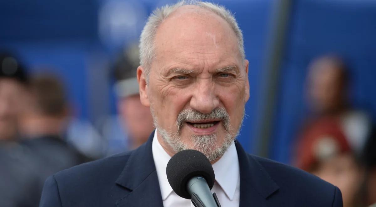Spór na linii prezydent - szef MON?  Antoni Macierewicz prosi, by prezydent nie prowadził do rozdwojenia polskiej armii