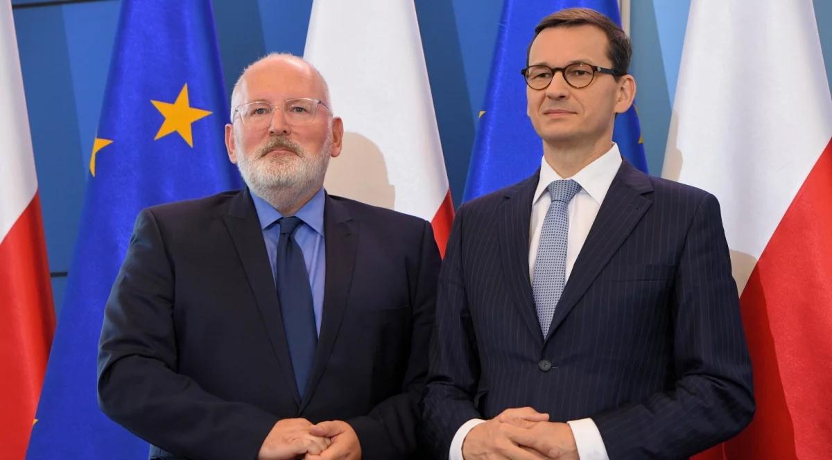 Północ-południe: Wizyta Timmermansa i dymisja Krzysztofa Jurgiela