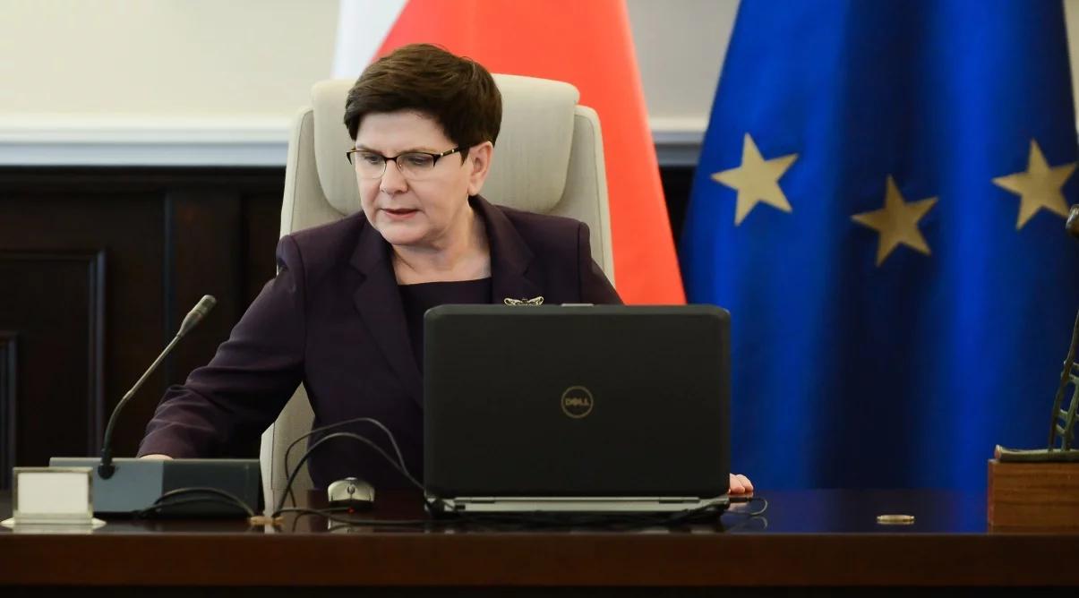 Nowy sondaż CBOS: ponad połowa Polaków dobrze ocenia pracę rządu