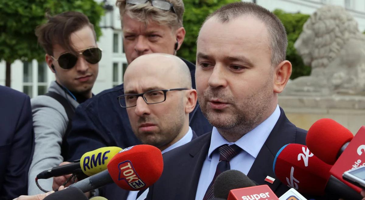 Mucha: będą konsultacje, rozdzielenie dat referendum ws konstytucji i wyborów samorządowych – rozważane