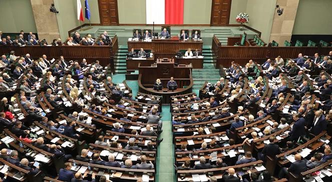 Gorący Temat: Publicysta o poparciu dla partii politycznych