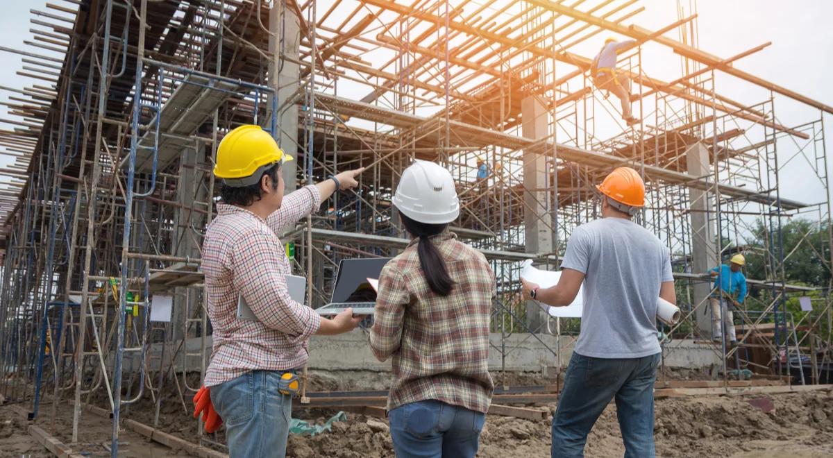 Rosną ceny materiałów budowlanych. Sprawdź, co drożeje najbardziej i jak zarządzać ryzykiem