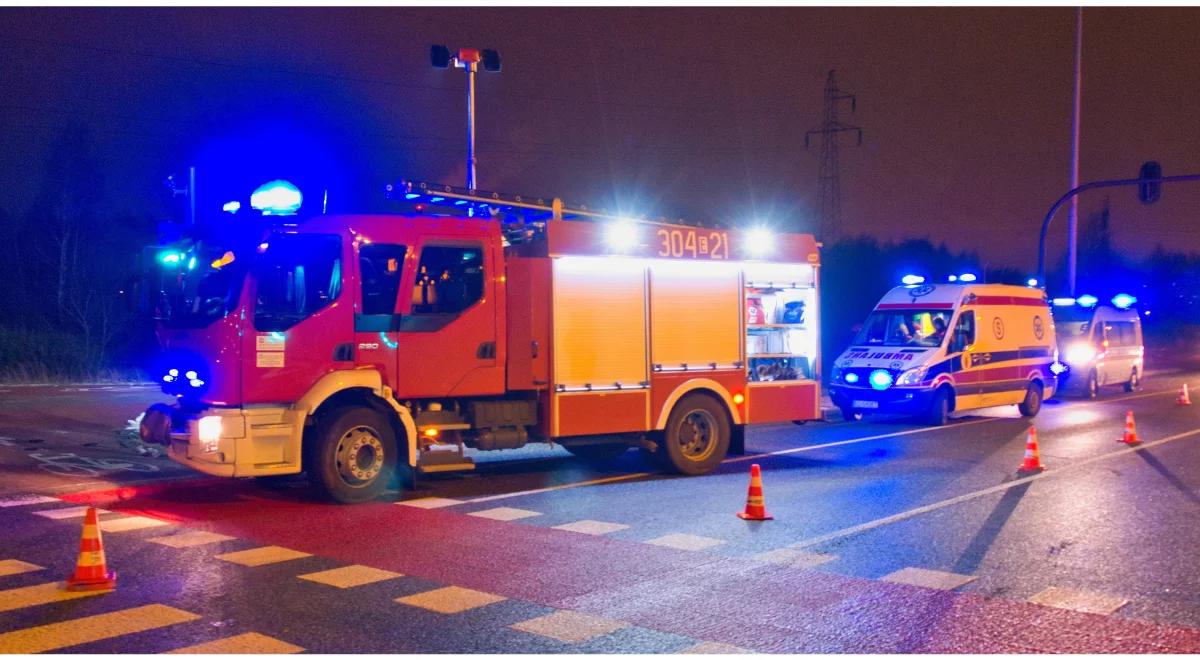 Pożar w garażu podziemnym w Pruszczu Gdańskim. Auto stanęło w płomieniach